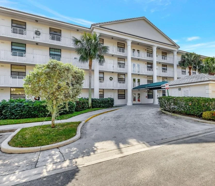 Unit for sale at 3516 Whitehall Drive, West Palm Beach, FL 33401