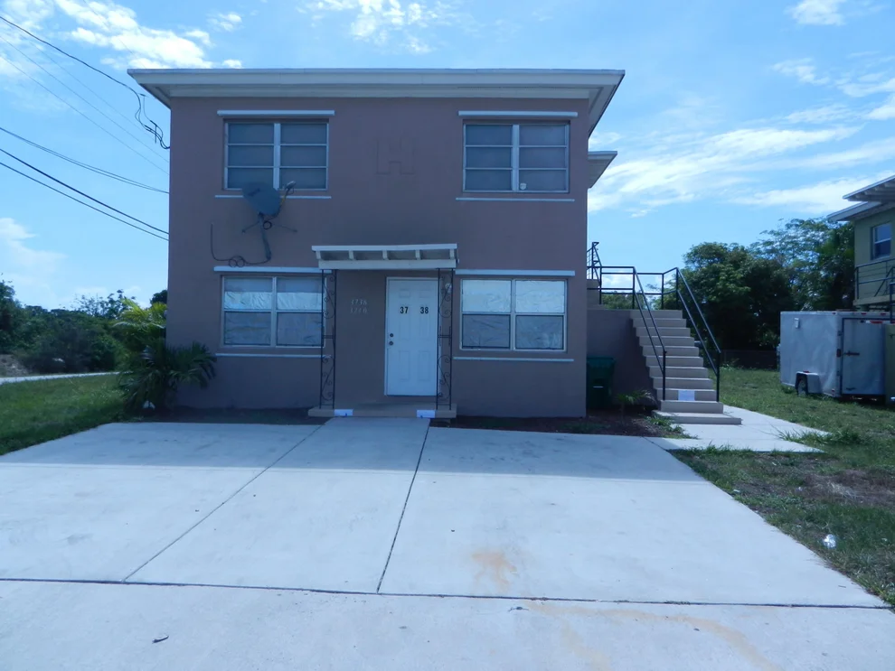 Unit for sale at 3740 Avenue S, Riviera Beach, FL 33404