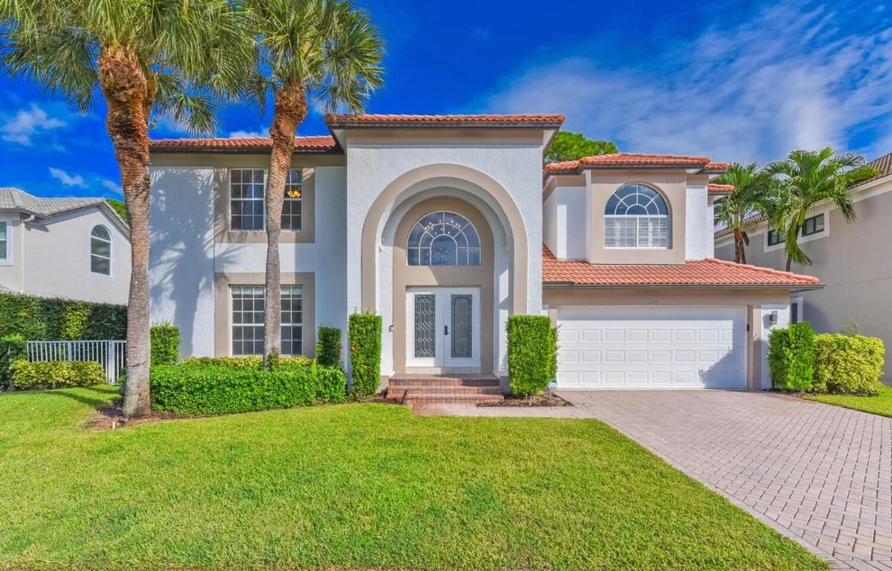 Unit for sale at 204 Lone Pine Drive, Palm Beach Gardens, FL 33410