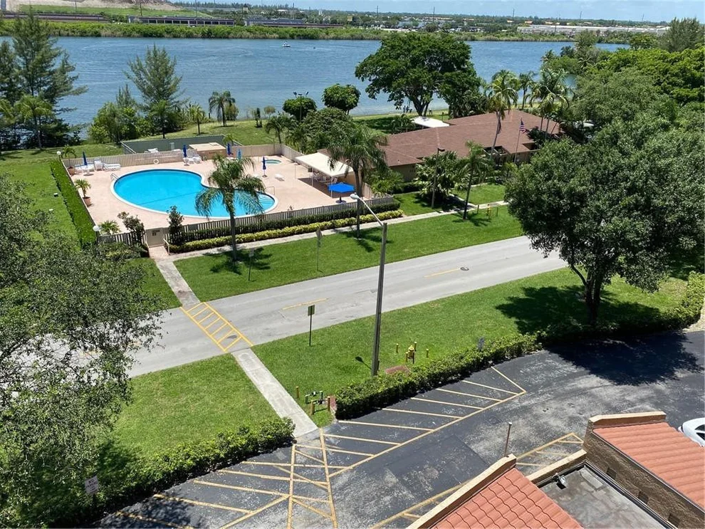 Unit for sale at 4550 NW 18th Avenue, Pompano Beach, FL 33064