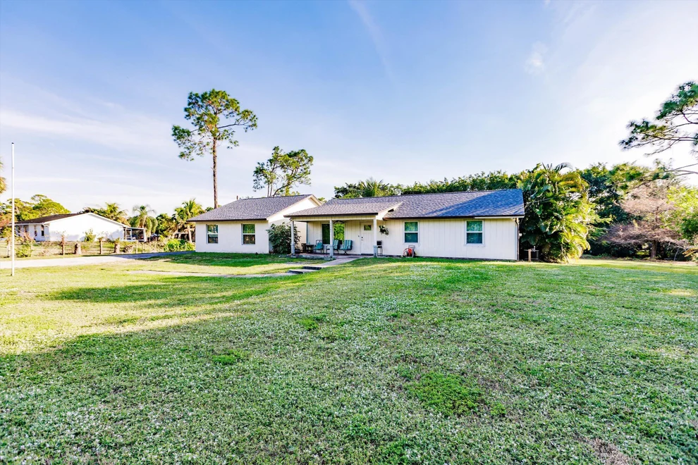 Unit for sale at 11682 Tangerine Boulevard, West Palm Beach, FL 33412