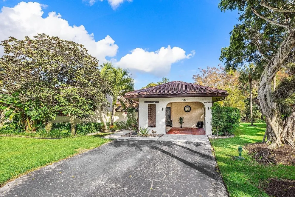 Unit for sale at 21720 Arriba Real, Boca Raton, FL 33433