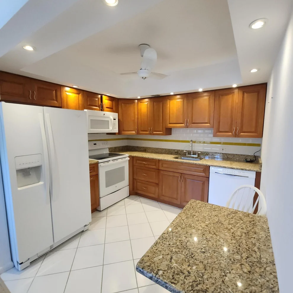 Unit for sale at 268 Wellington J, West Palm Beach, FL 33417