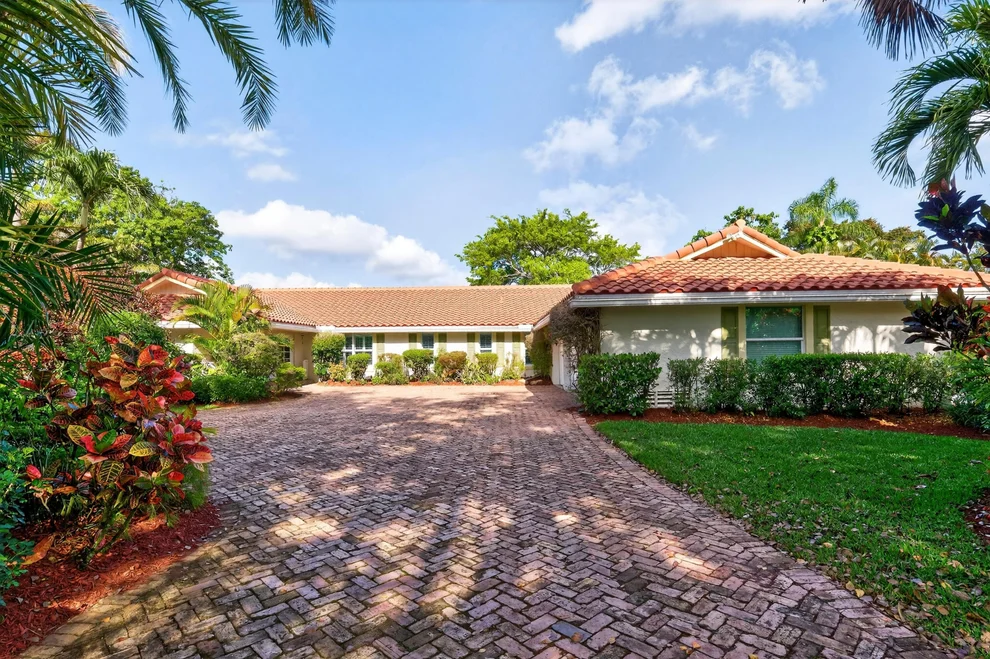 Unit for sale at 7411 Annapolis Lane, Parkland, FL 33067