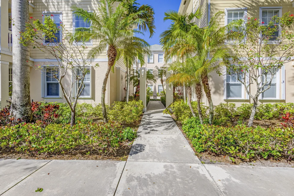 Unit for sale at 276 Murcia Drive, Jupiter, FL 33458