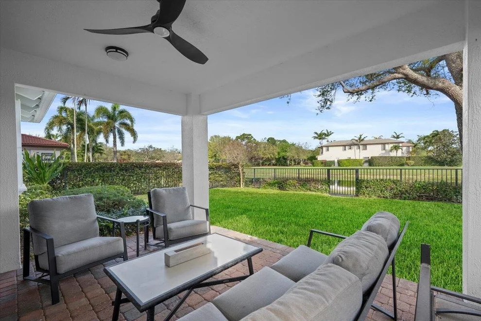 Unit for sale at 653 Castle Drive, Palm Beach Gardens, FL 33410