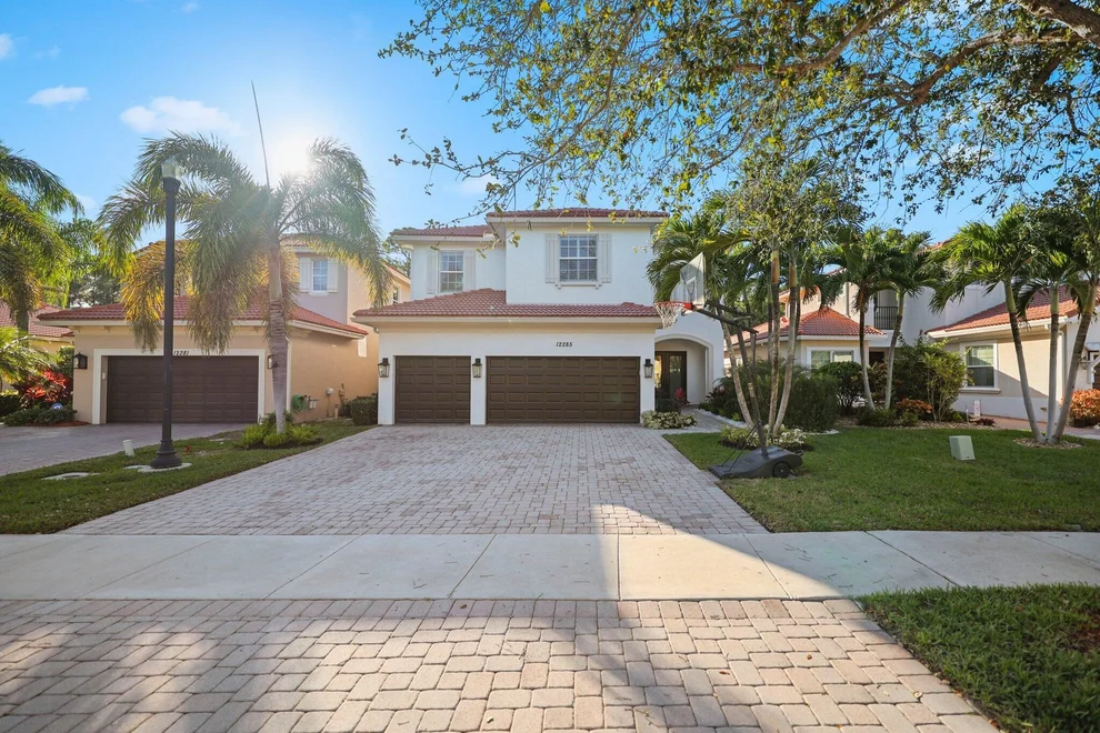 Unit for sale at 12285 Aviles Circle, Palm Beach Gardens, FL 33418