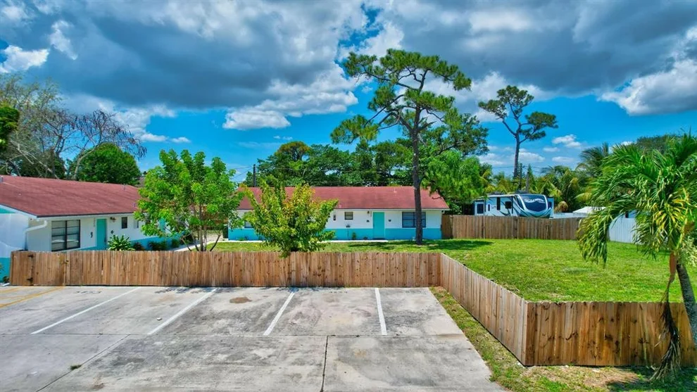 Unit for sale at 3839 Edwards Avenue, Palm Springs, FL 33461