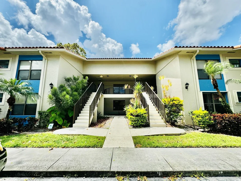 Unit for sale at 1541 BALFOUR POINT Drive, West Palm Beach, FL 33411