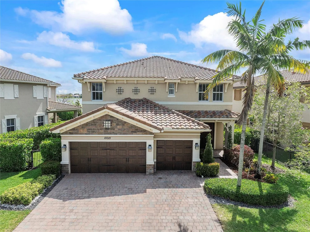 Unit for sale at 10021 S Miralago Way, Parkland, FL 33076