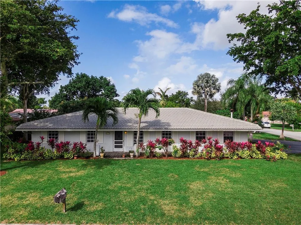 Unit for sale at 8433 NW 27th Drive, Coral Springs, FL 33065