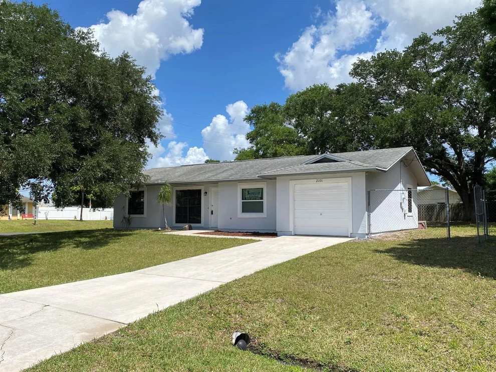 Unit for sale at 2101 SW Idaho Lane, Port St Lucie, FL 34953