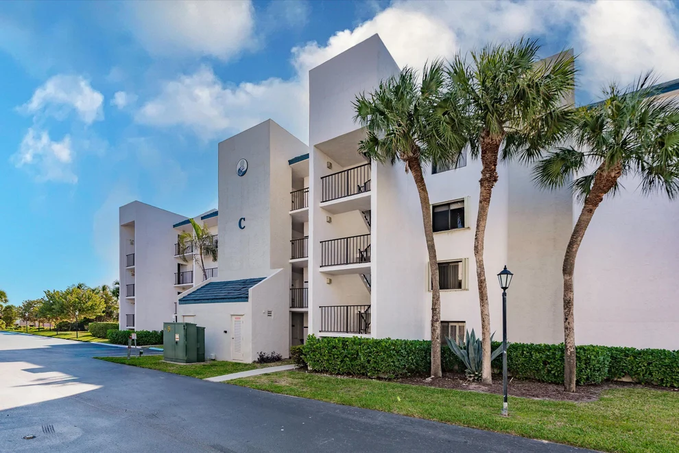 Unit for sale at 1605 S US HIGHWAY 1, Jupiter, FL 33477