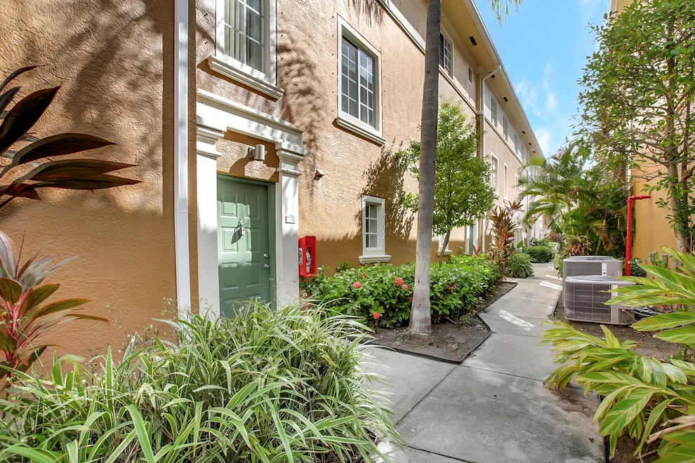 Unit for sale at 2845 NE 185th Street, Aventura, FL 33180
