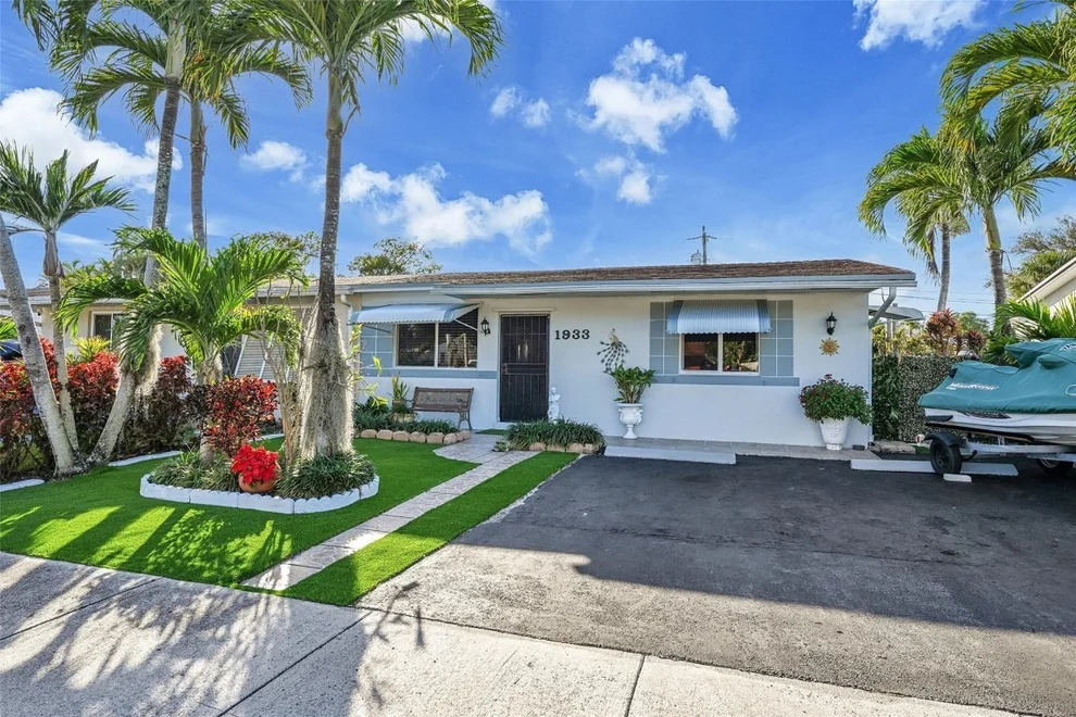 Unit for sale at 1933 SW 67th Avenue, North Lauderdale, FL 33068