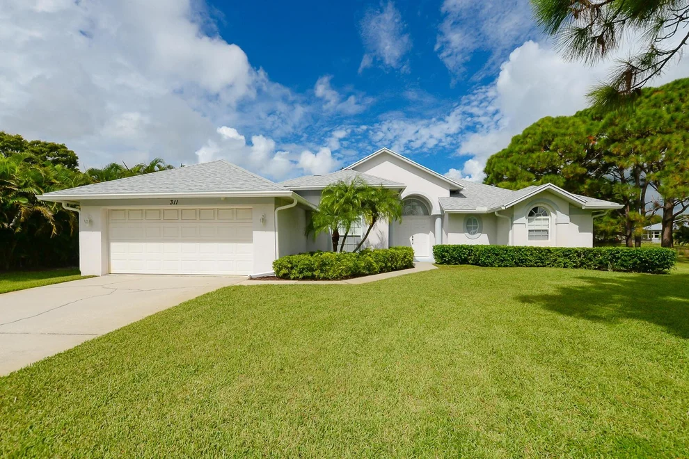 Unit for sale at 311 SE Fisk Road, Port St Lucie, FL 34984