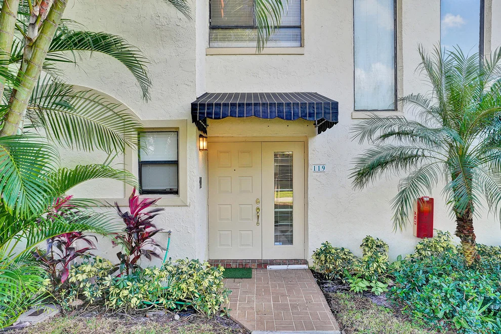 Unit for sale at 7200 NW 2nd Avenue, Boca Raton, FL 33487