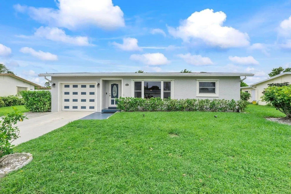 Unit for sale at 14598 Sunny Waters Lane, Delray Beach, FL 33484