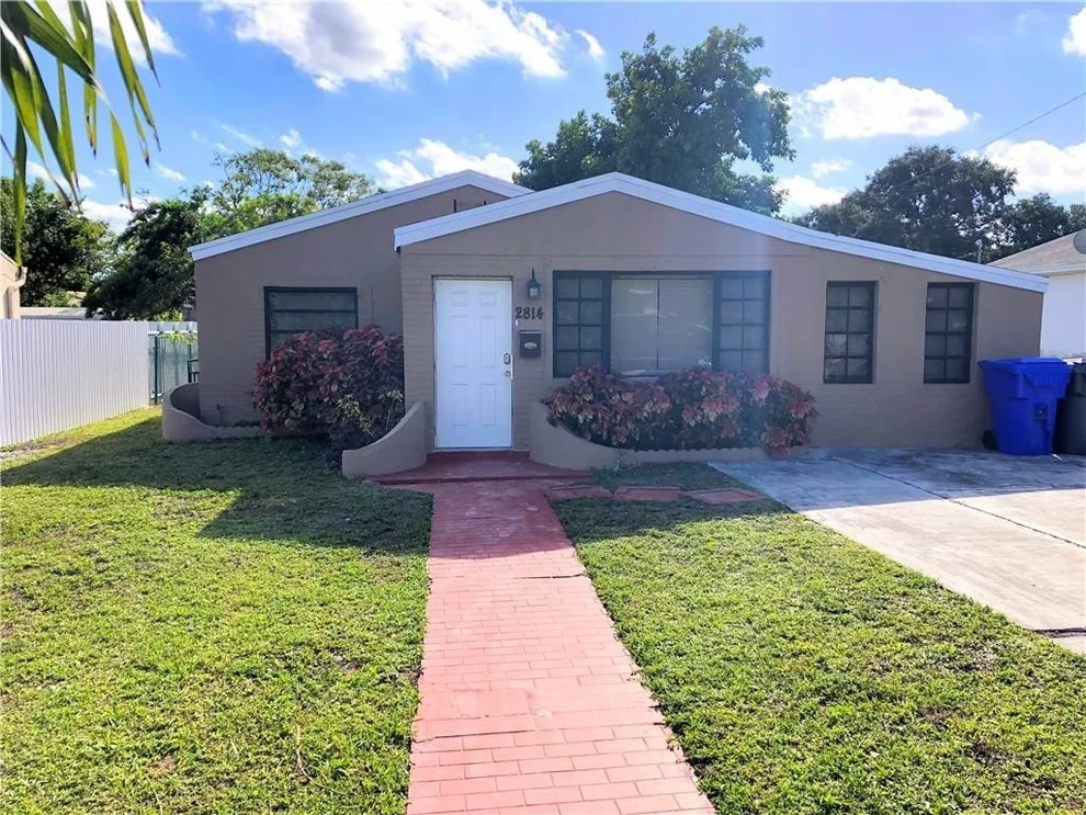 Unit for sale at 2814 Rodman Street, Hollywood, FL 33020