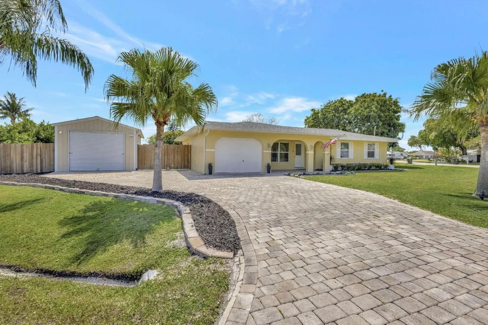 Unit for sale at 691 SE Harbor View Drive, Port St Lucie, FL 34953
