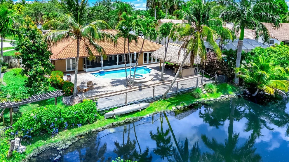 Unit for sale at 1581 NW 101st Avenue, Plantation, FL 33322
