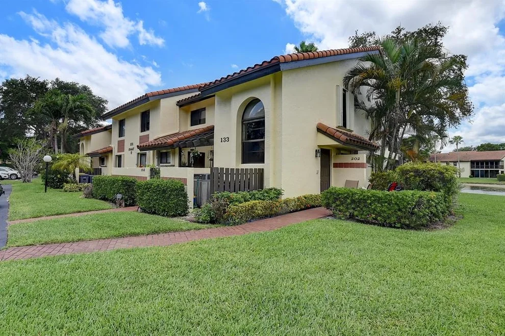 Unit for sale at 10447 S Circle Lake Drive, Boynton Beach, FL 33437