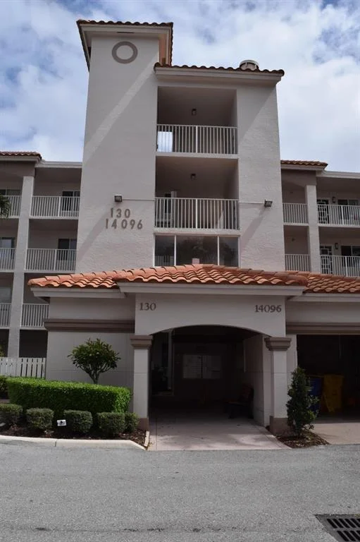 Unit for sale at 14096 Huntington Pointe Drive, Delray Beach, FL 33484