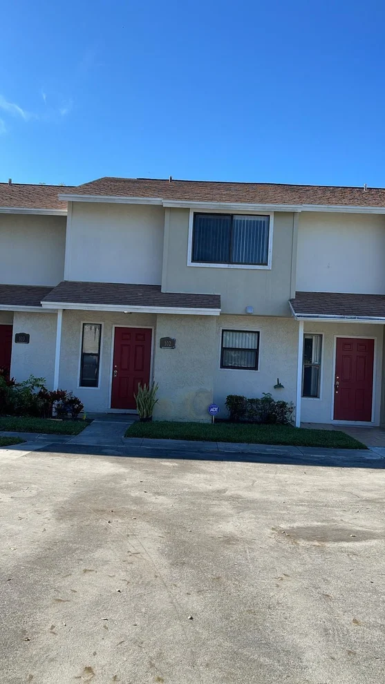 Unit for sale at 102 Shoreview Drive, Greenacres, FL 33463