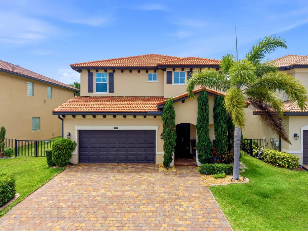 Unit for sale at 6819 Langdon Way, Lake Worth, FL 33463
