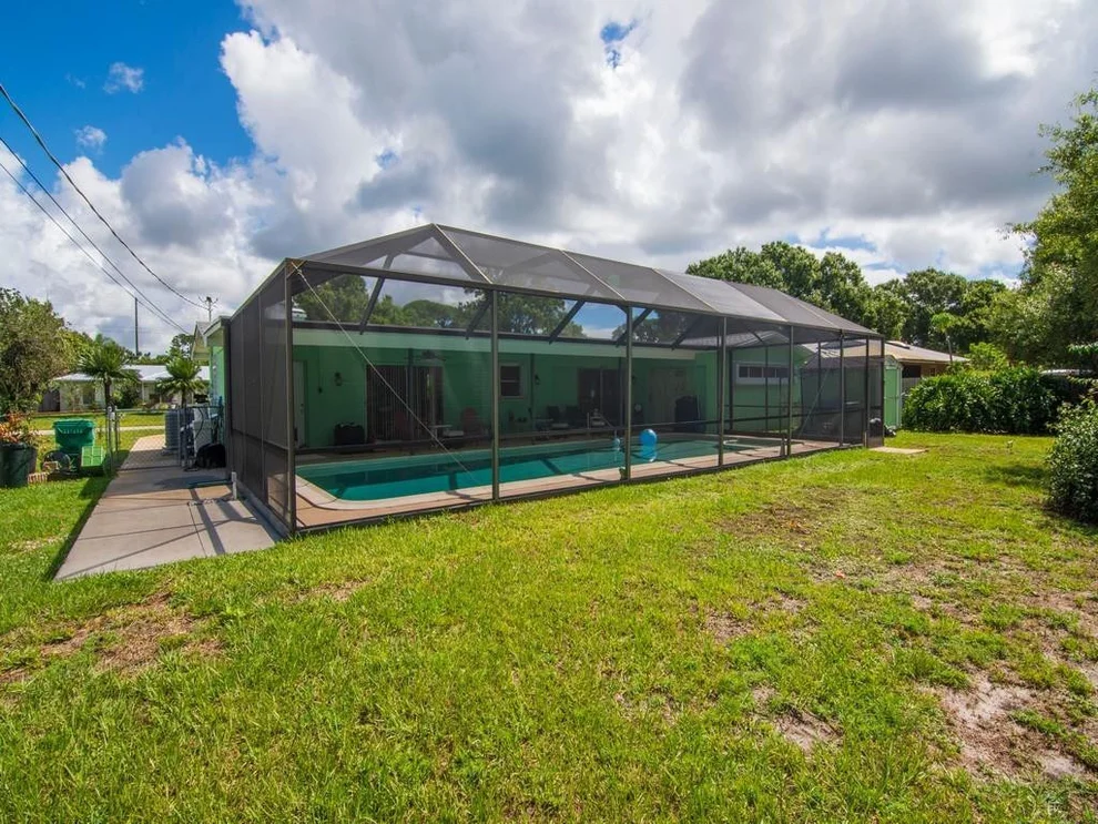 Unit for sale at 7501 Penny Lane, Fort Pierce, FL 34951