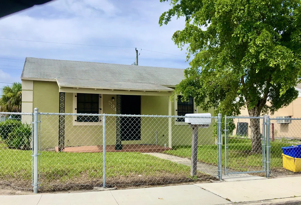 Unit for sale at 594 W 3rd Street, Riviera Beach, FL 33404