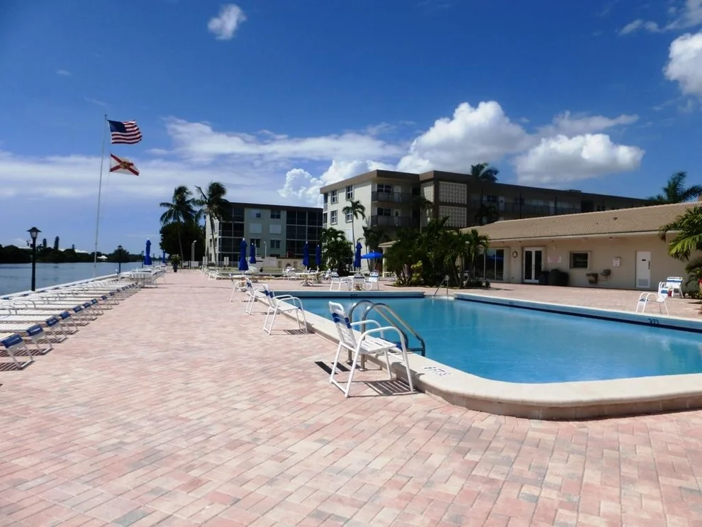 Unit for sale at 2008 S Federal Highway, Boynton Beach, FL 33435