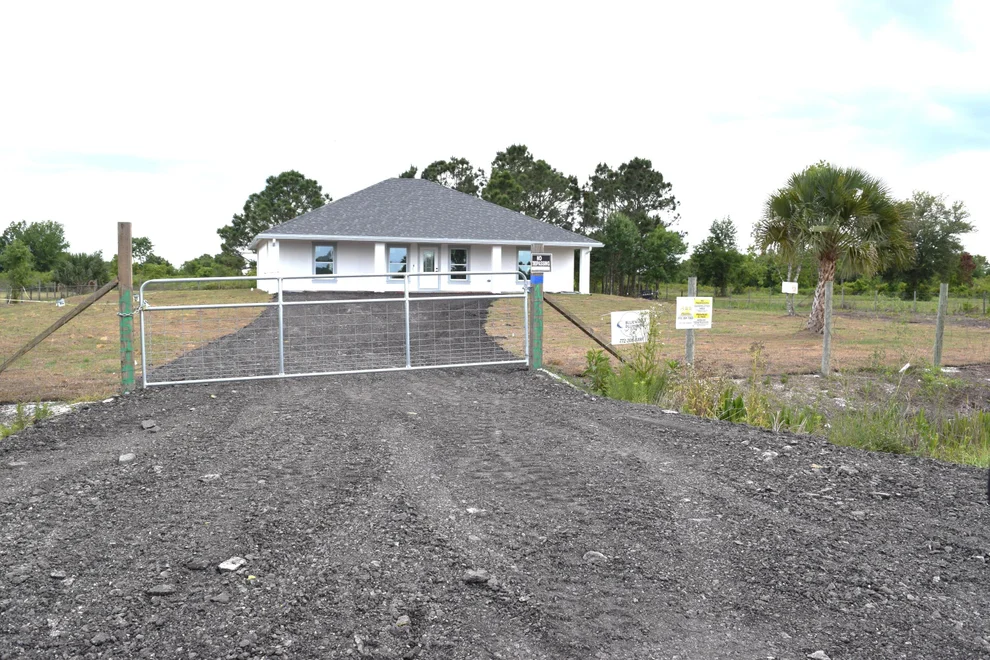 Unit for sale at 15722 NW 270th Street, Okeechobee, FL 34972