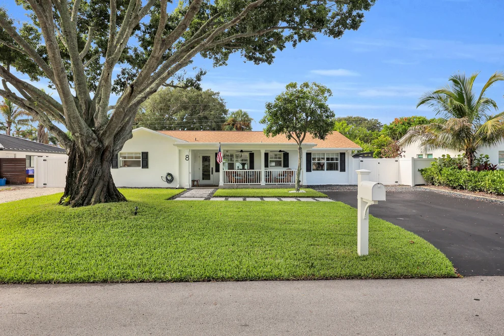 Unit for sale at 8 WINDSOR Road W, Jupiter, FL 33469