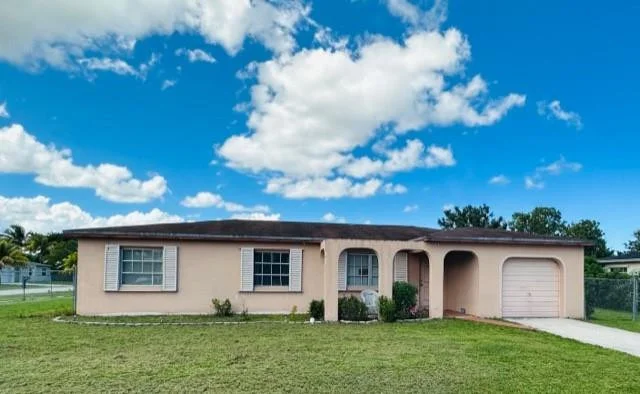 Unit for sale at 10915 Stacey Lane, Boca Raton, FL 33428