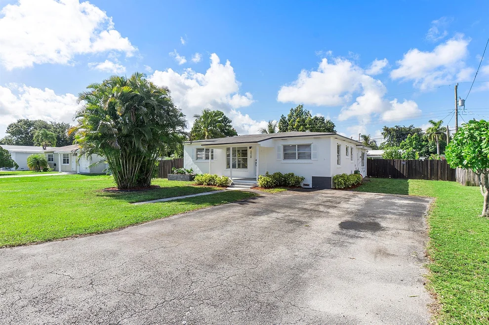 Unit for sale at 6428 Funston Street, Hollywood, FL 33023