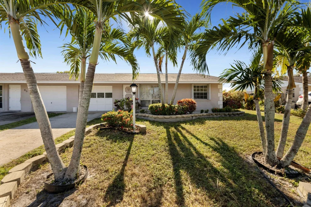 Unit for sale at 46 SE Erie Terrace, Stuart, FL 34997