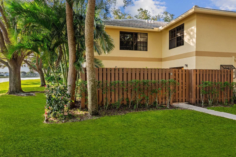 Unit for sale at 2936 SW 22nd Circle, Delray Beach, FL 33445