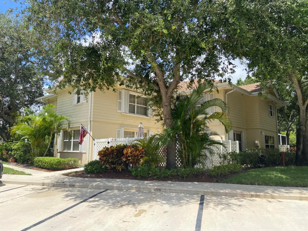 Unit for sale at 8131 Sedgewick Court, Lake Clarke Shores, FL 33406