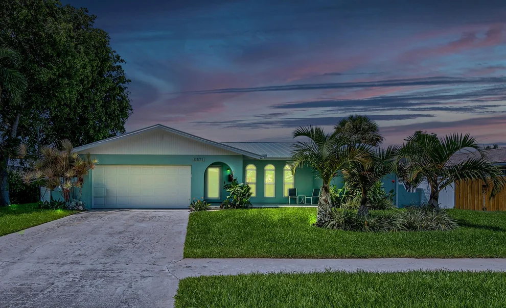 Unit for sale at 1571 SW 13th Place, Boca Raton, FL 33486
