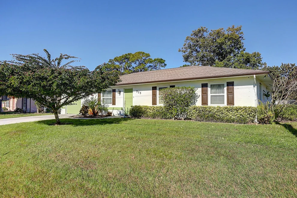 Unit for sale at 525 SE Faith Terrace, Port St Lucie, FL 34983