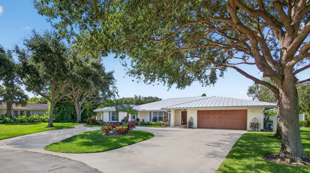 Unit for sale at 4598 Juniper Lane, Palm Beach Gardens, FL 33418