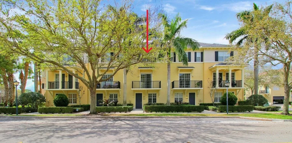 Unit for sale at 298 Quarry Knoll Way, Jupiter, FL 33458