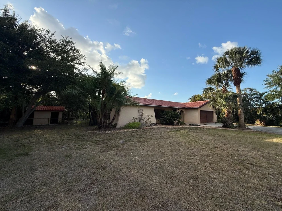 Unit for sale at 8186 S Bates Road, Palm Beach Gardens, FL 33418