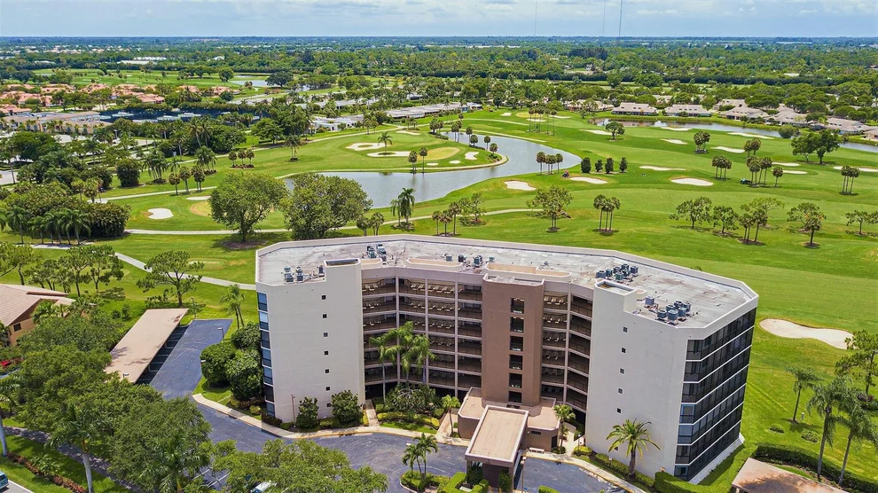 Unit for sale at 5301 Fountains Drive S, Lake Worth, FL 33467
