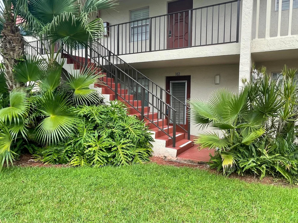 Unit for sale at 32 Abbey Lane, Delray Beach, FL 33446