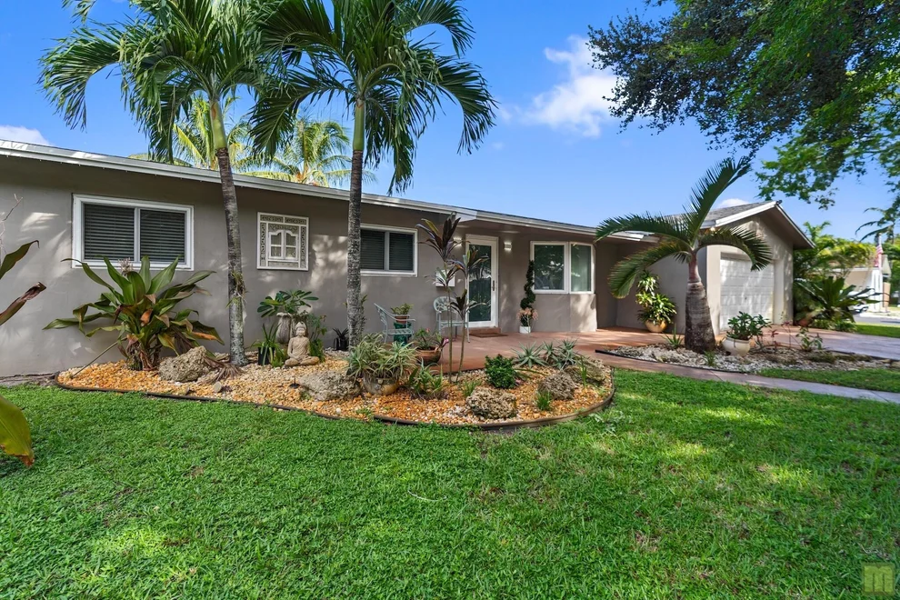 Unit for sale at 291 Lake Drive, Coconut Creek, FL 33066
