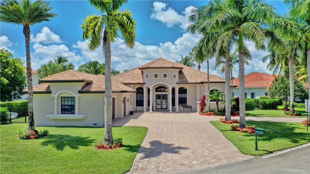 Unit for sale at 12440 N Stonebrook Circle, Davie, FL 33330