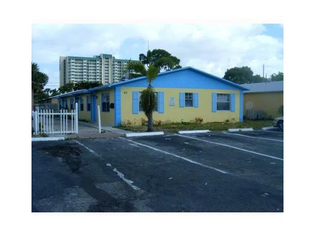 Unit for sale at 871 SW 7th Street, Pompano Beach, FL 33060