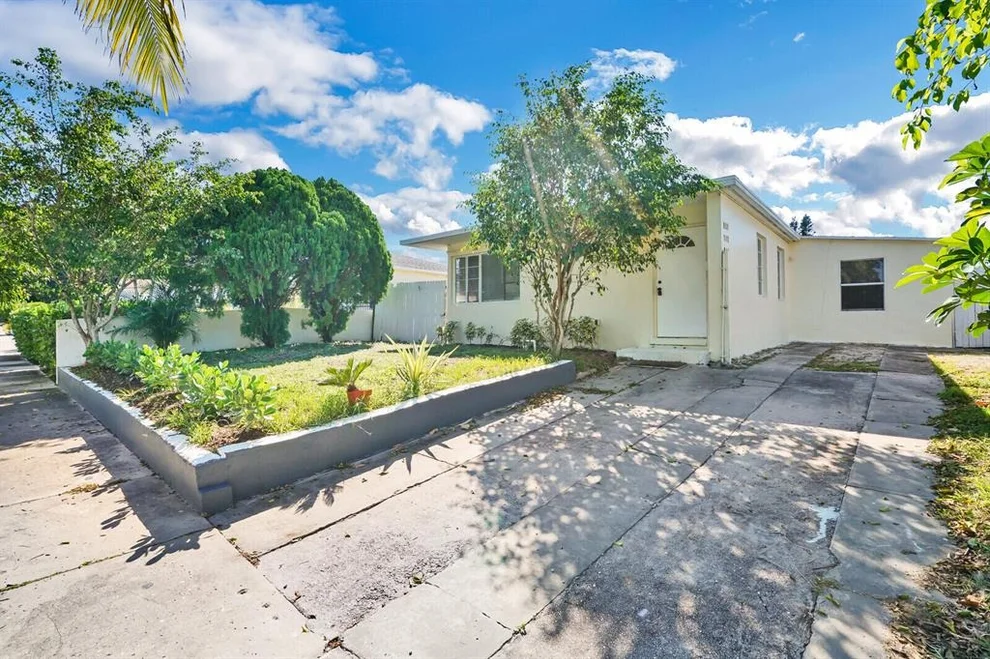 Unit for sale at 924 38th Street, West Palm Beach, FL 33407